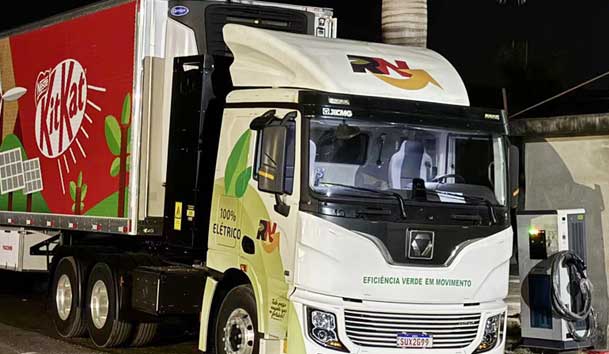 【重卡电动先锋】平博pinnacle300-400kW重卡充电桩：亮点与应用典范(图3)